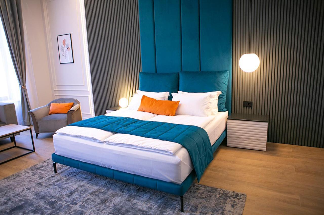 House Of Charles Hotell Carei Eksteriør bilde